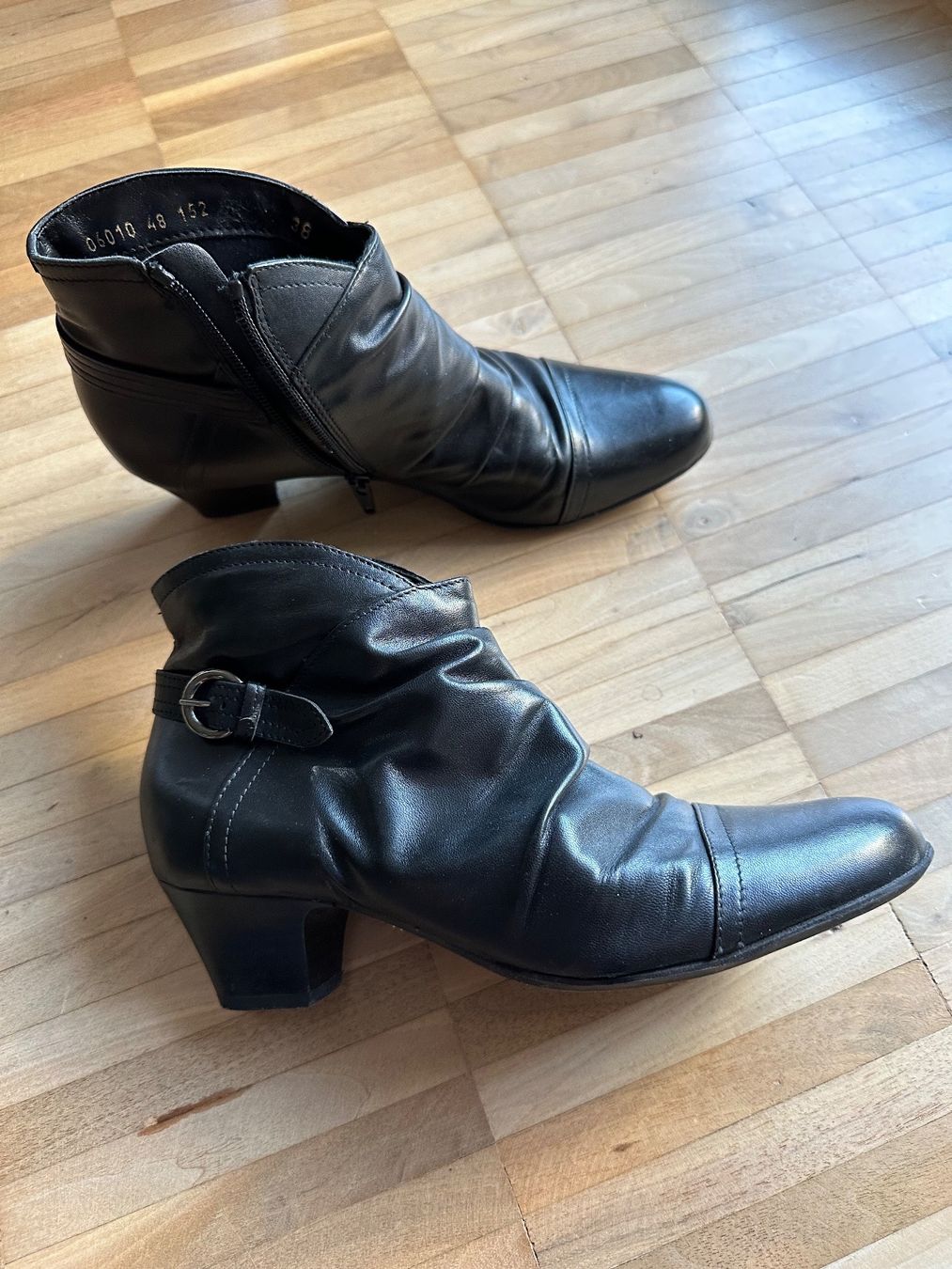 Scarpe da donna: Stiefel Frauen – Usato da Zürich venduto da chemostat