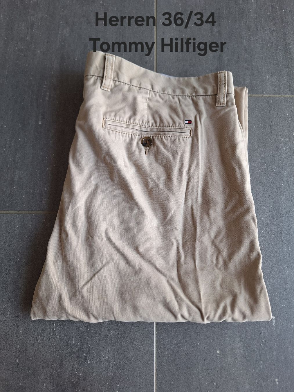 Tommy Hilfiger Pantaloni: Tommy Hilfiger 36/34 – Usato da Konolfingen venduto da Bernerin1987 1