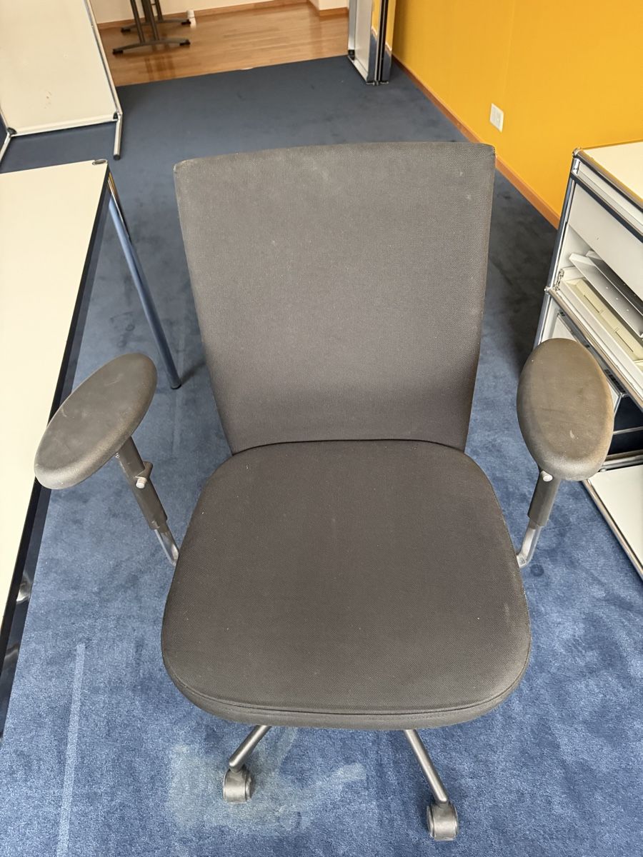Ensemble table et chaises: Arbeitsplatz kombo – D'occasion à Wilen b. Wollerau par Usm-Trading 3
