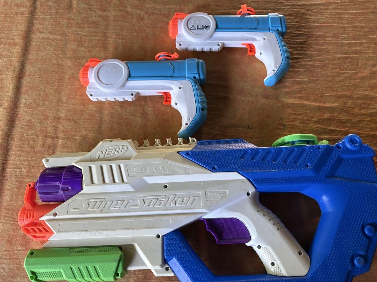 Nerf Jouets: NERF super soaker SET – D'occasion à Herzogenbuchsee par warrior77 4