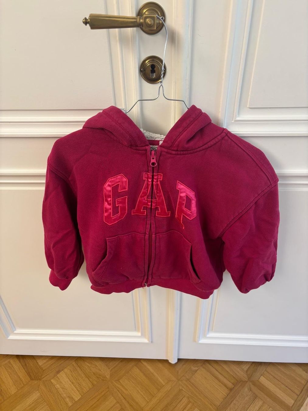 Gap Pulls & Sweat-shirts: Polaire Gap  T6-7 ans – D'occasion à Conches par chn_hgl6