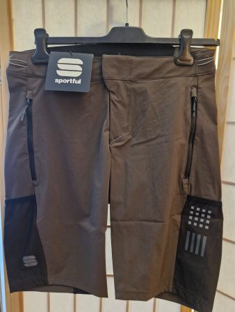 Neue Sportful Herren-Velohose Supergiara Overshort, Gr. M