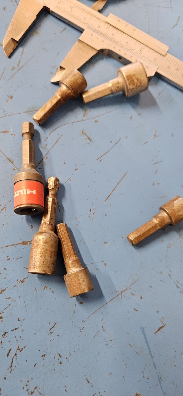 Hilti Tutti gli attrezzi: 6-teiliges Bit-Set Nüsse 8-12mm – Usato da Baar venduto da Vel...Baar45 1