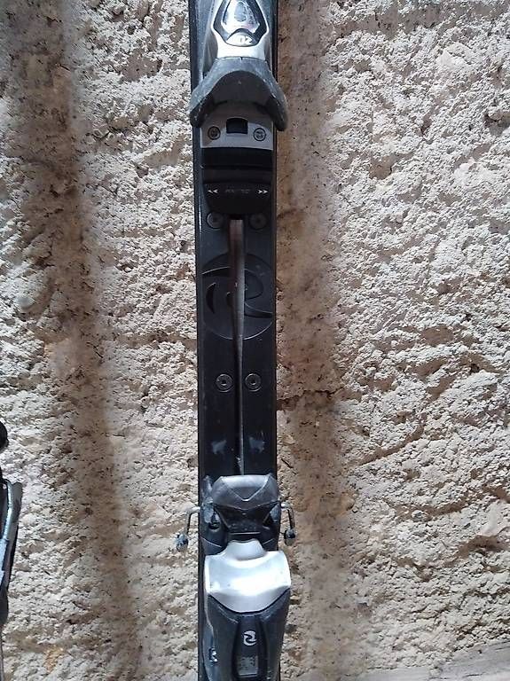 Skis: Rossignol rallye – D'occasion à Provence par egl_w6zl 2