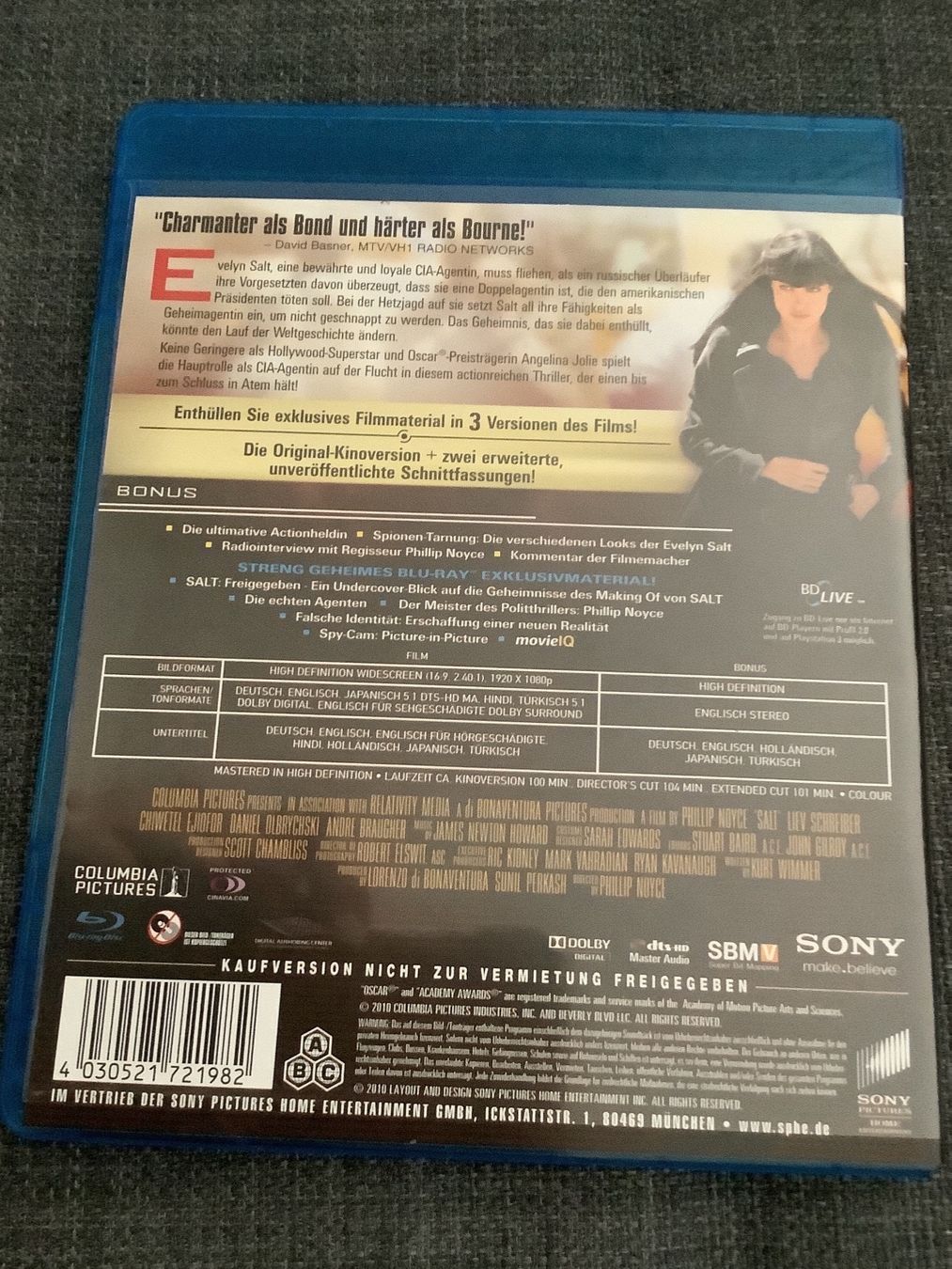 Tutti i DVDs: Salt Deluxe Extended Edition – Nuovo (secondo la descrizione) da Oberkirch LU venduto da ThE_CoLLecTor666 1