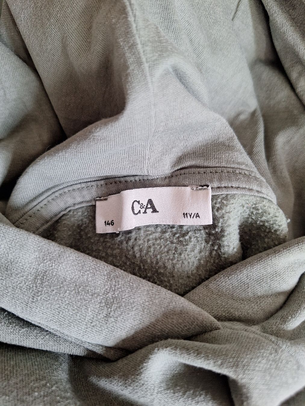 C&A Maglioni & Felpe: Pullover Olivgrün, Gr. 146 – Usato da Richterswil venduto da C011 2