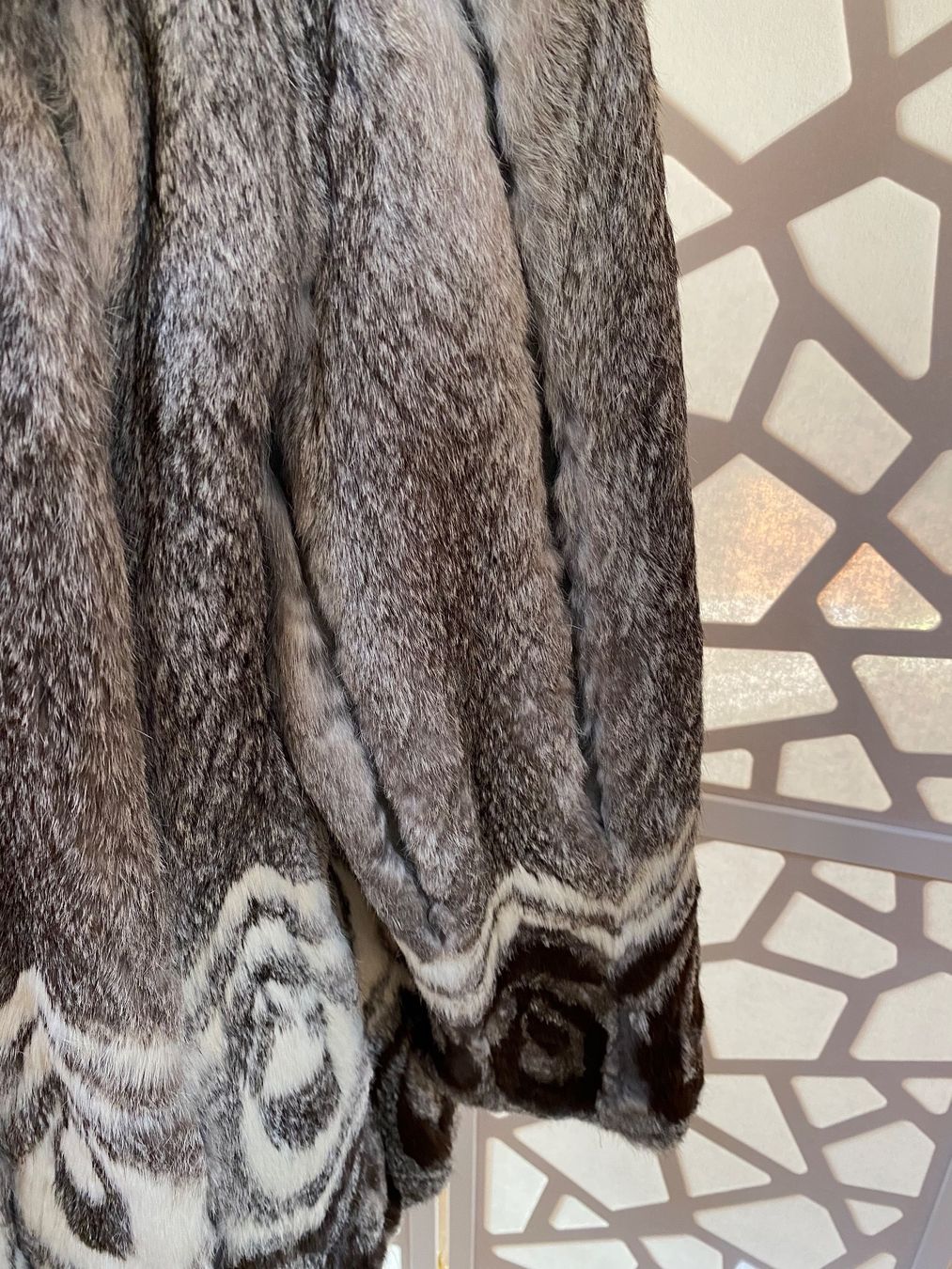 Mäntel: Beautiful vintage fur coat. M – Gebraucht aus Grund b. Gstaad von PlageNeige 2