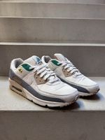 Nike Air Max 90 Moving Company