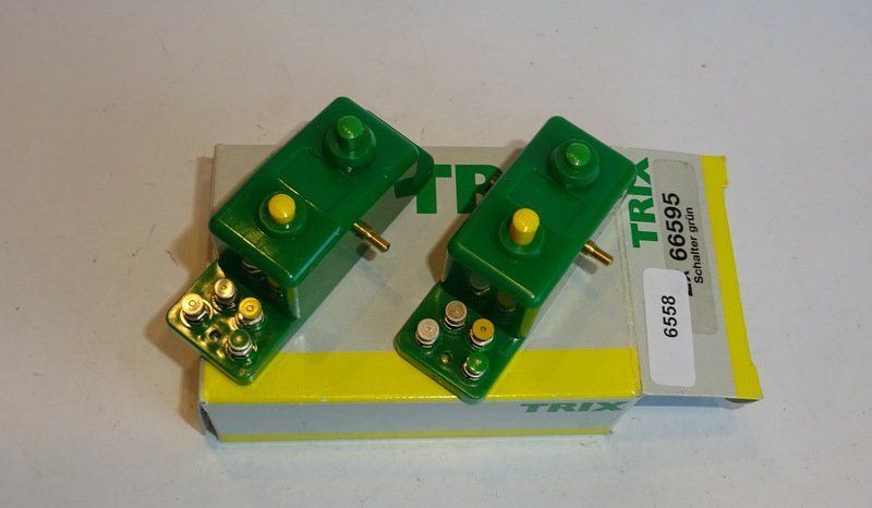 Trix Modellini di ferrovie: 2 neue Doppelfunktionsschalter von Minitrix in OVP – Nuovo e nell'imballaggio originale da Davos Glaris venduto da kutru
