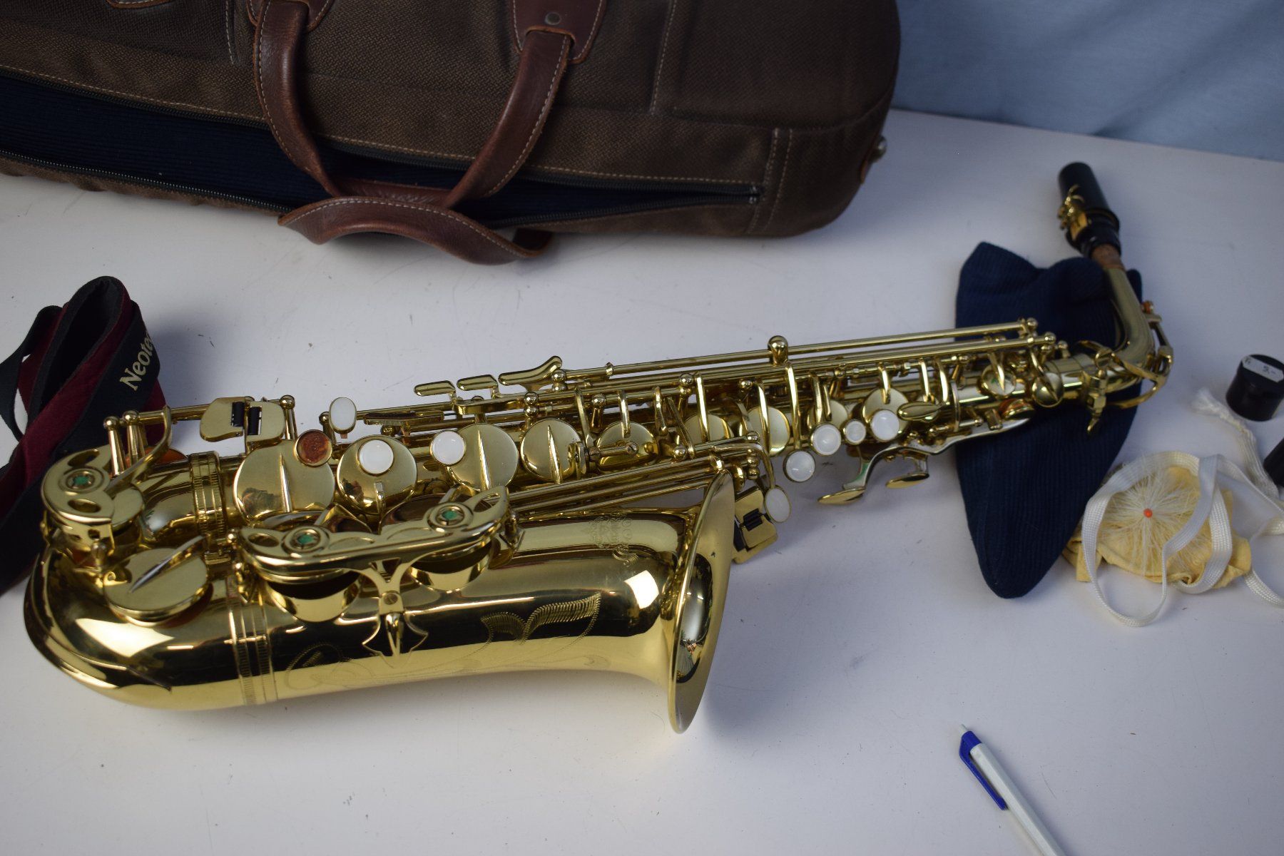Strumenti musicali: Alto saxophon Salem Nr. 1 – Usato da Zürich venduto da baumusik 2