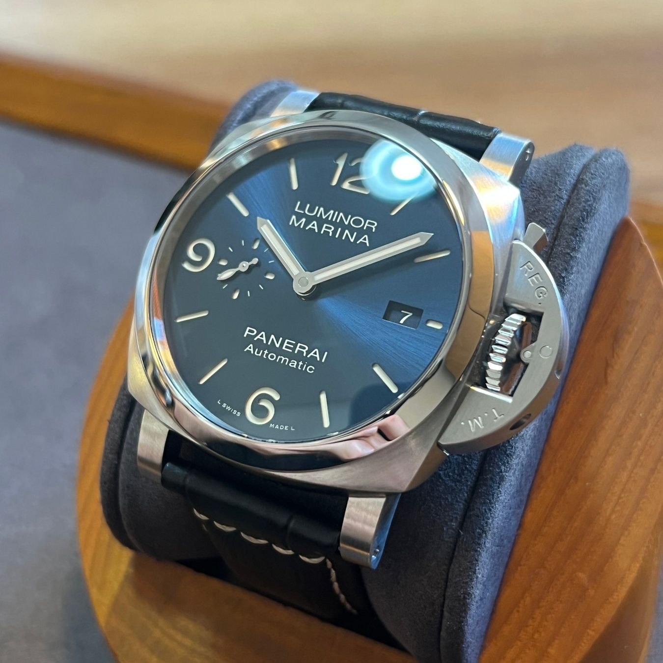 Panerai Uhren: Panerai Luminor Marina Blue Dial PAM01313 – Gebraucht aus Carouge GE von Watchaser 2