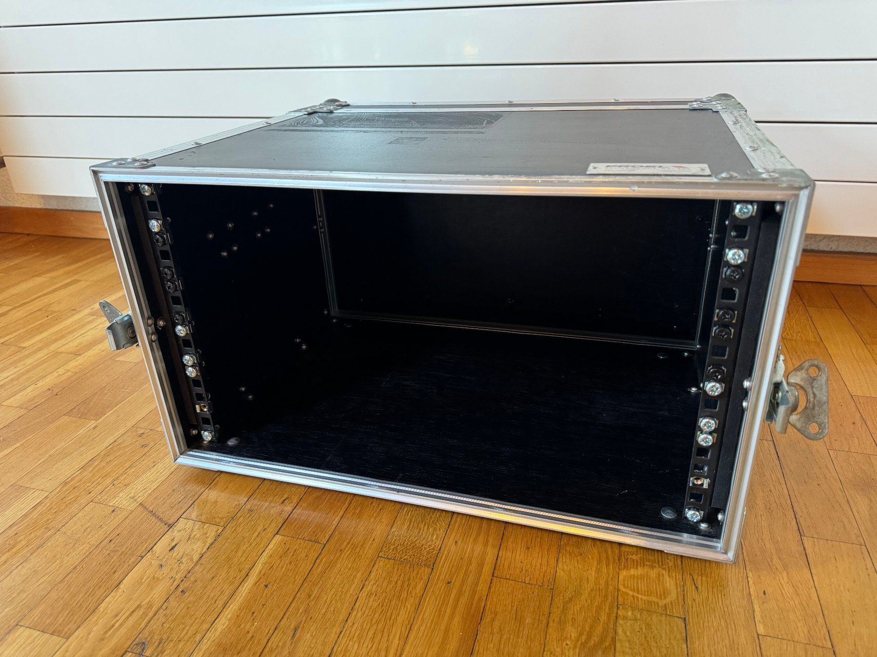 Altri accessori: Rack Proel 6U – Usato da Belmont-sur-Lausanne venduto da Damot24 2