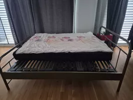 Bett 140x200 cm, Metallgestell mit Lattenrost
