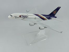 THAI AIRWAYS - Airbus A380 - Flugzeugmodell 1:400 - Neu