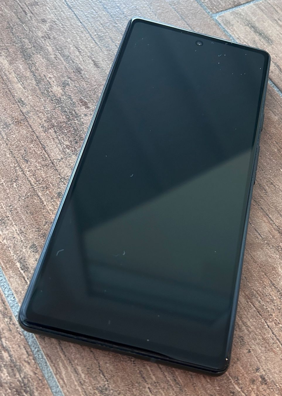 Google Telefoni cellulari / Smartphones: Google Pixel 6a – Usato da Himmelried venduto da Postit 4
