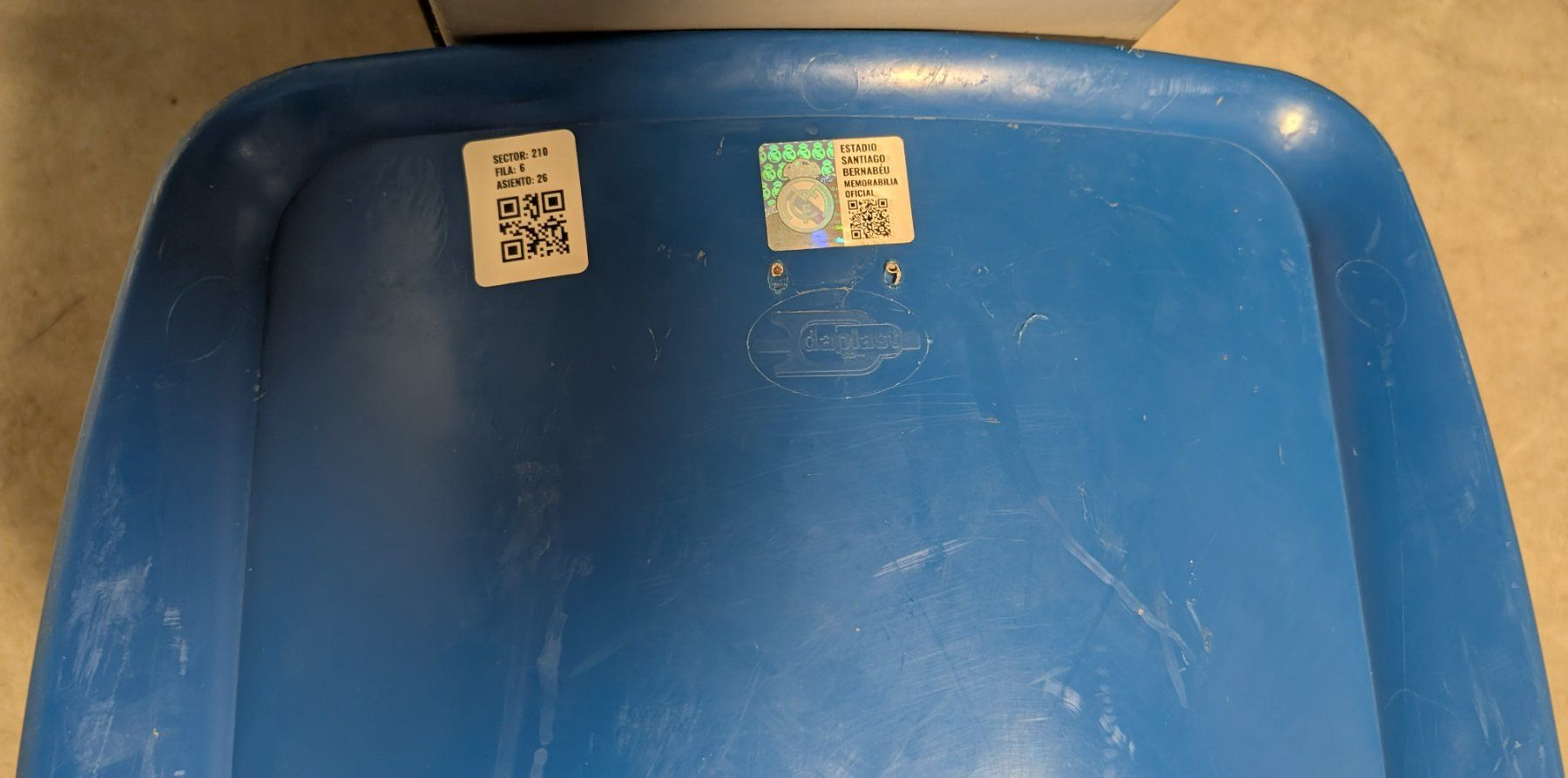Chaises: Original Stadionsitz Real Madrid – D'occasion à Bottmingen par onyx5 4