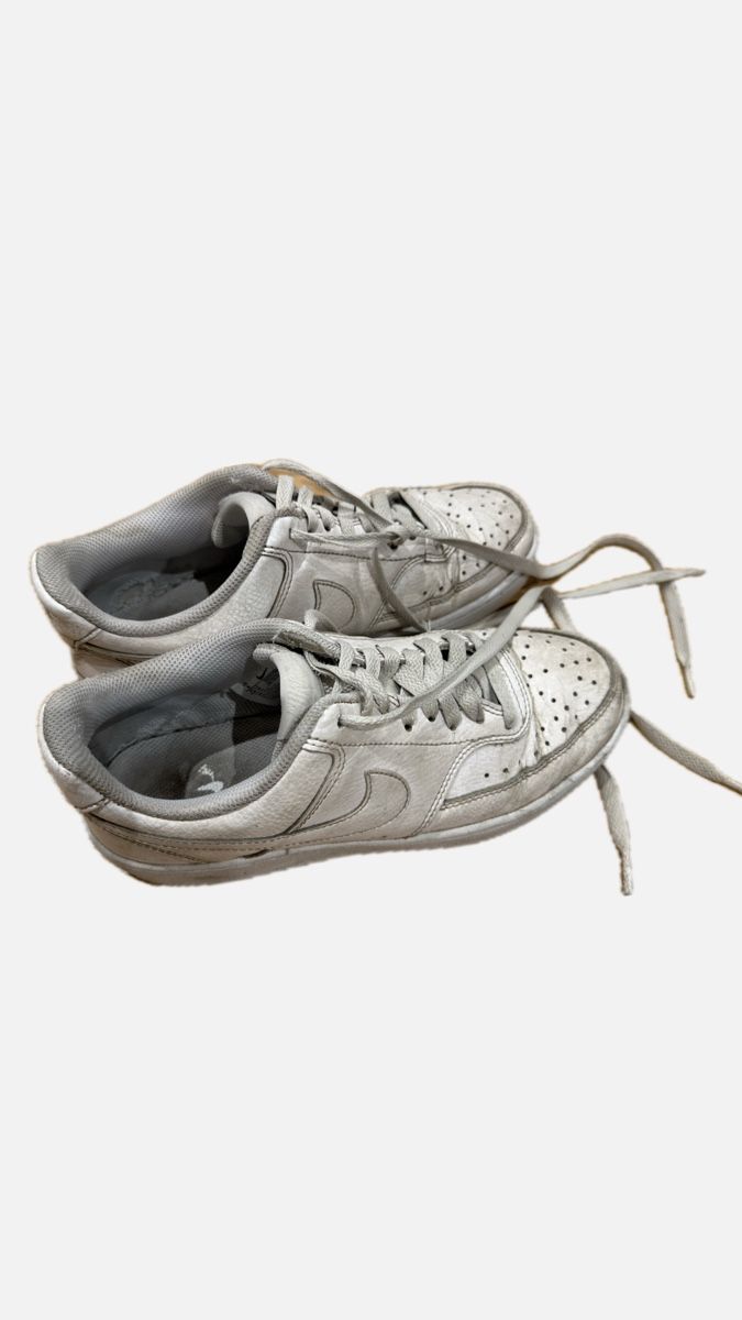 Nike Scarpe da uomo: Nike Turnschuhe weiss Grösse 40 gebraucht – Usato da Bern venduto da Klaas06