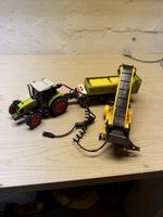 Spielzeug Traktor mit Anhänger und loader 