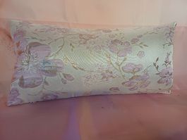 Neu: Dekokissen/Zierkissen mit Blumenmuster 45x22cm