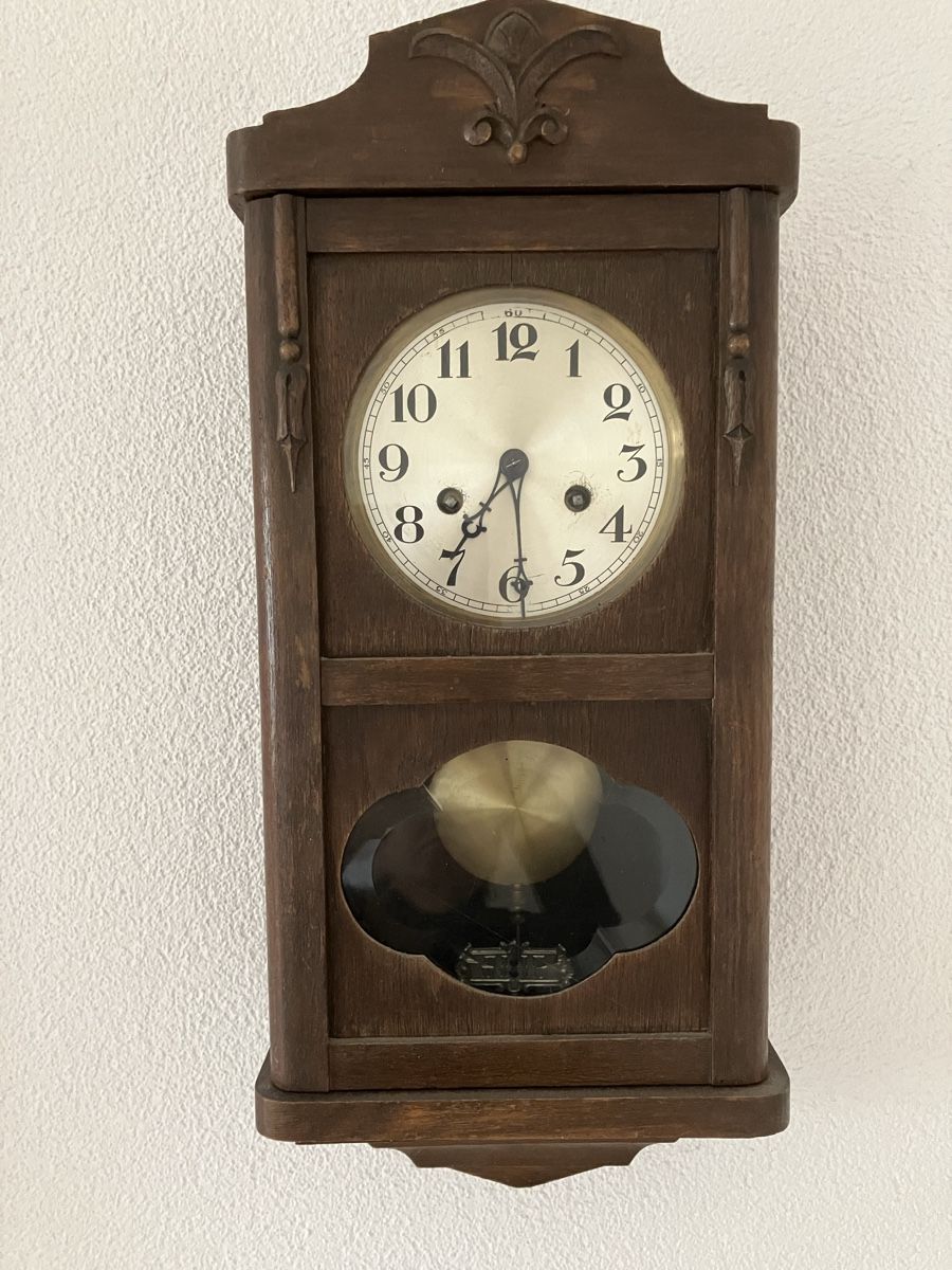 Orologi da terra & Orologi da parete: Alte Wanduhr  – Difettoso da Burgdorf venduto da blume016
