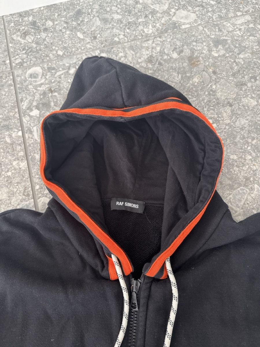 Raf Simons Vestes: Kapuzenpullover RAF SIMONS schwarz Grösse L  – D'occasion à Birmensdorf ZH par nin.am 1