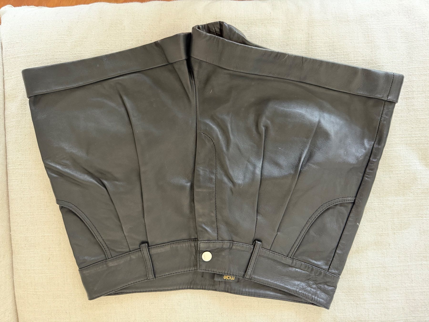 Maje Hosen: Maje Ledershorts – Gebraucht aus Zürich von isa_m8wv