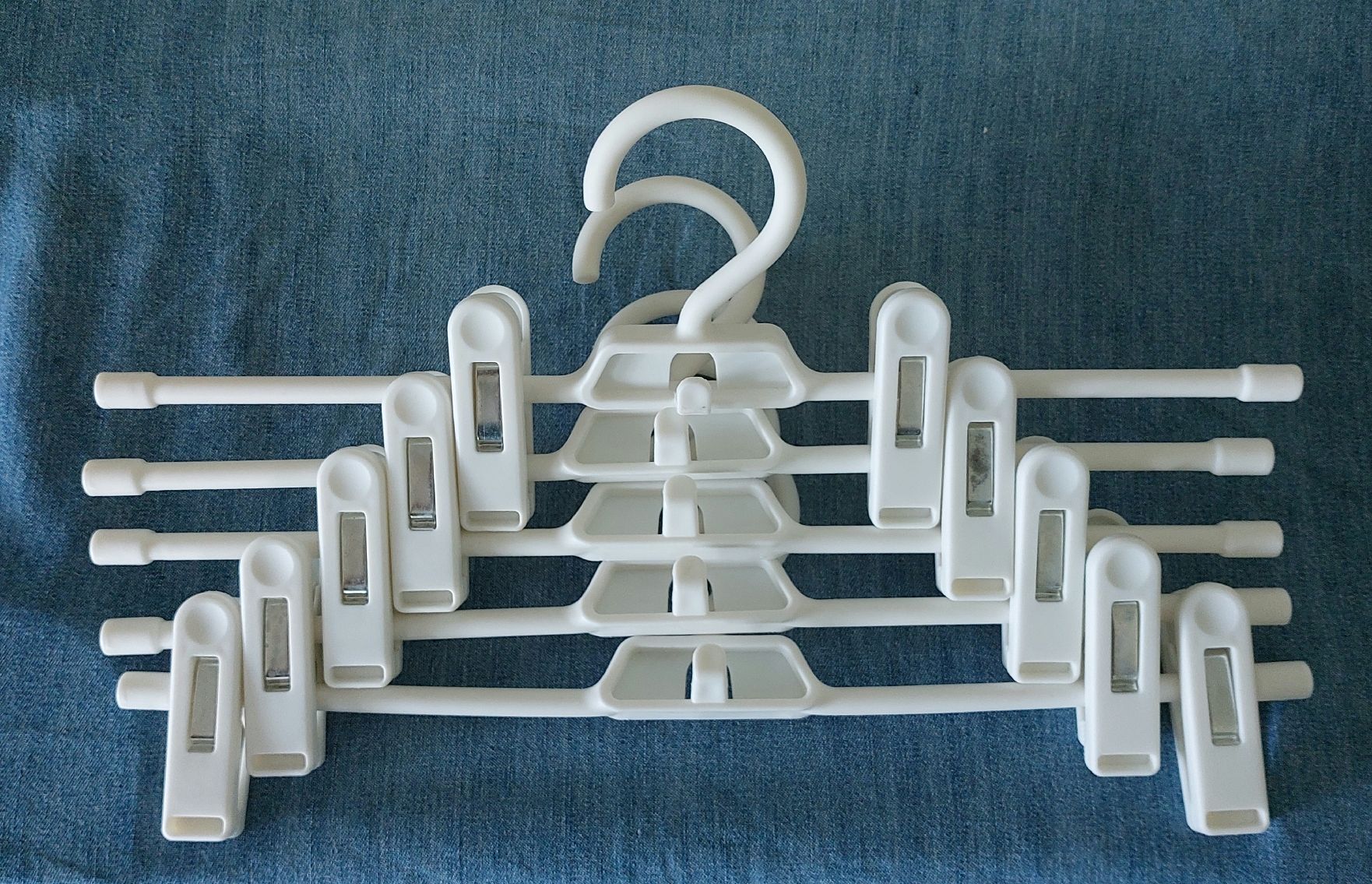 Kleiderbügel: Bügel – Gebraucht aus Unterägeri von SaLeuen