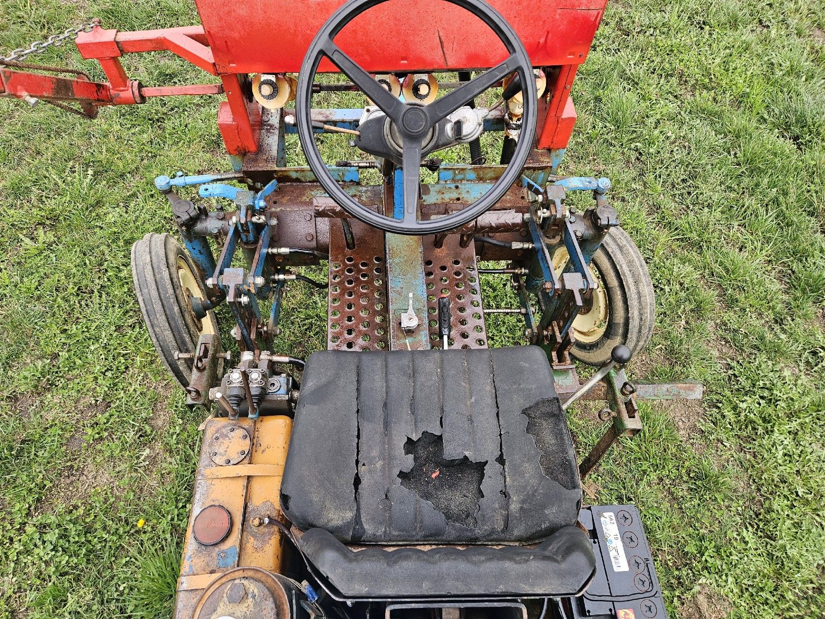 Tracteurs: Hacktraktor – D'occasion à Alterswil FR par Farmer1992. 4
