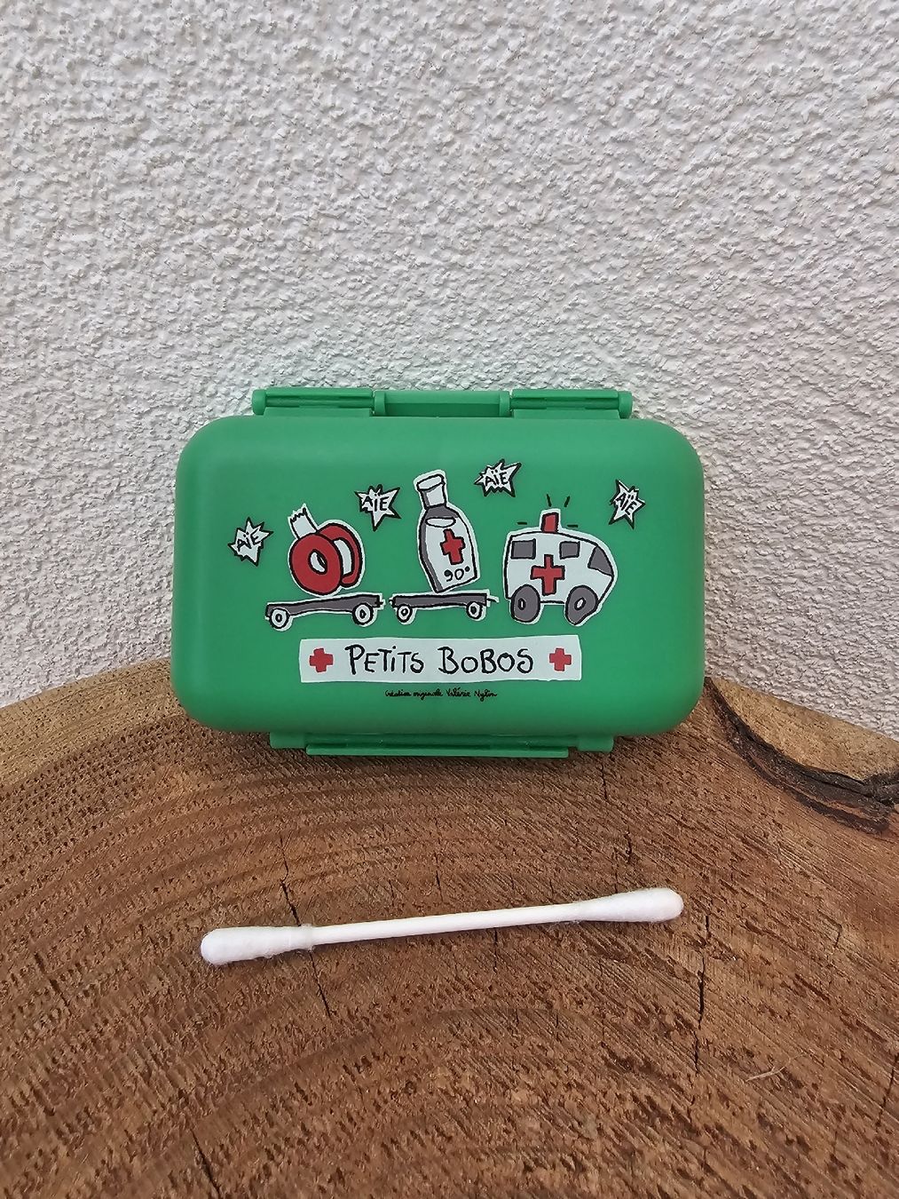 Altro in Decorazioni & Accessori: Boîte à pharmacie PETITS BOBO S verte avec compartiments – Usato da Neuchâtel venduto da the_kt8s