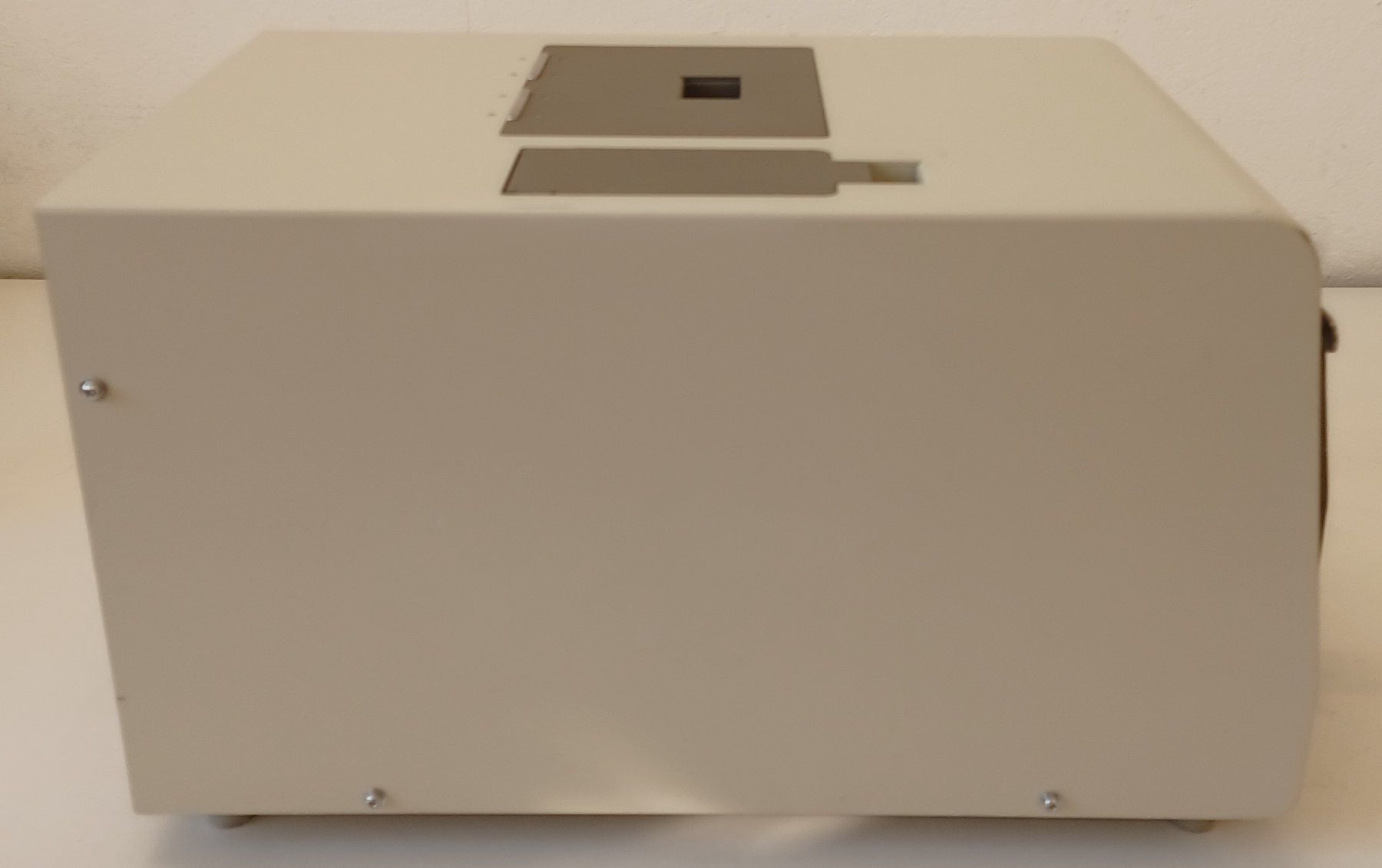Accessori da laboratorio: Konica Minolta Spectrophotometer CM-3600d – Difettoso da Niederdorf venduto da LeptonAG_Labor 2