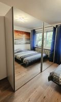 Schiebetürenschrank & passende Kommode