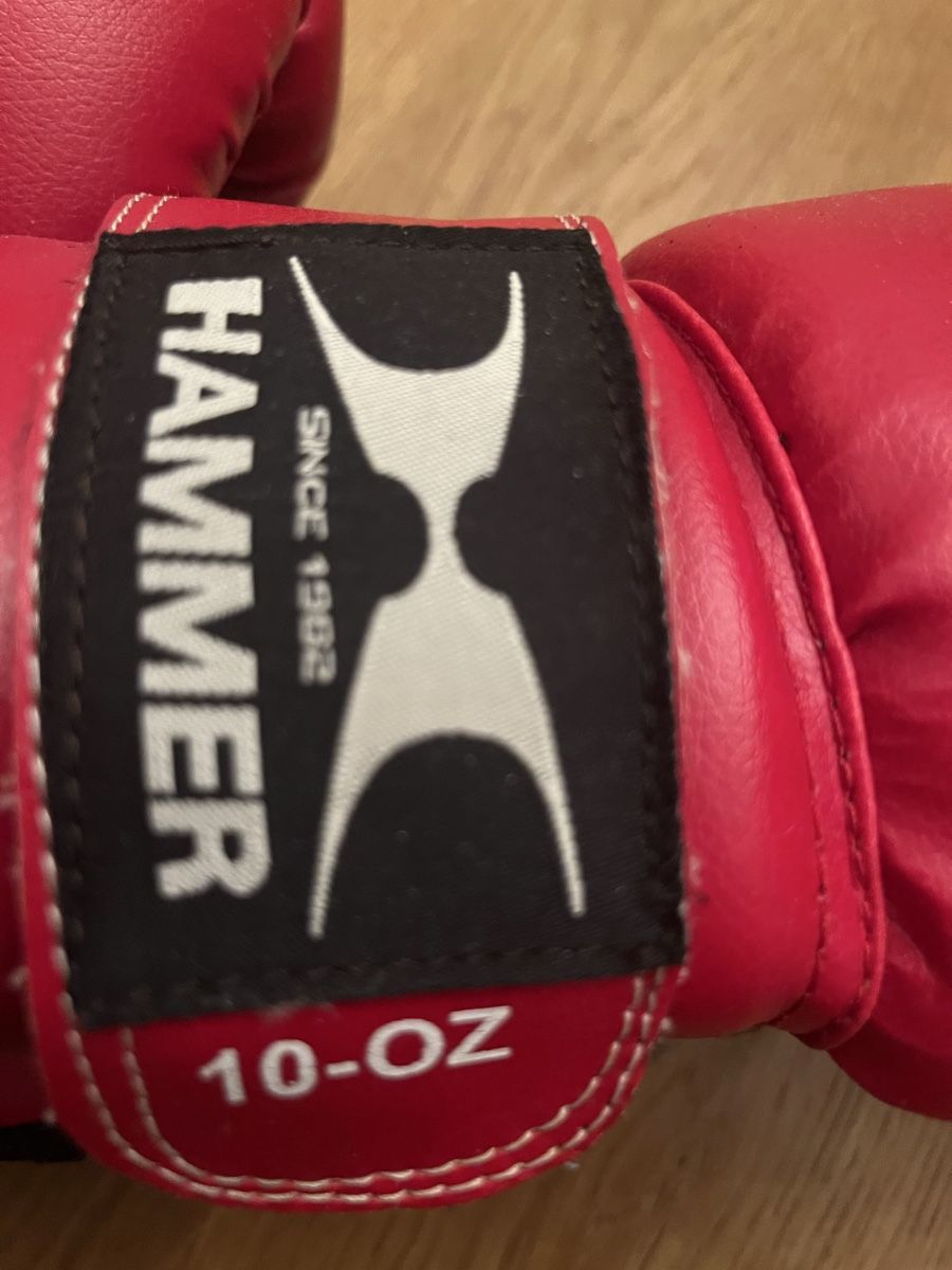 Guanti & manicotti: Boxhandschuhe 10 OZ – Usato da Luzern venduto da lou_p8qb 1