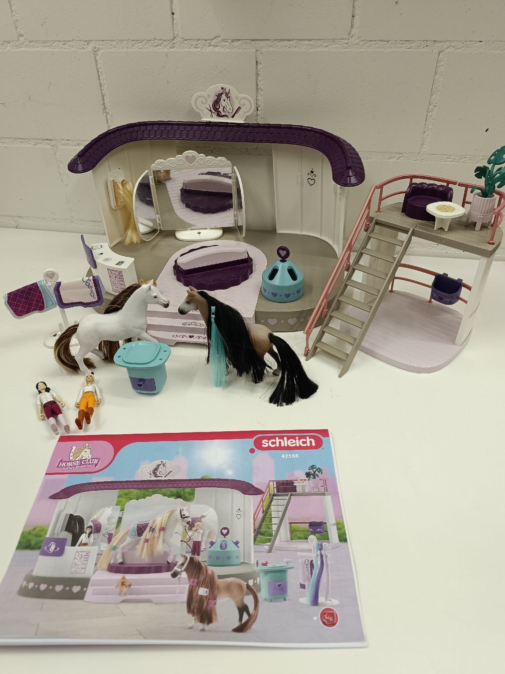 Schleich Giocattoli: Schleich 42588 Pferdesalon – Usato da Ehrendingen venduto da Cheronimo2 1