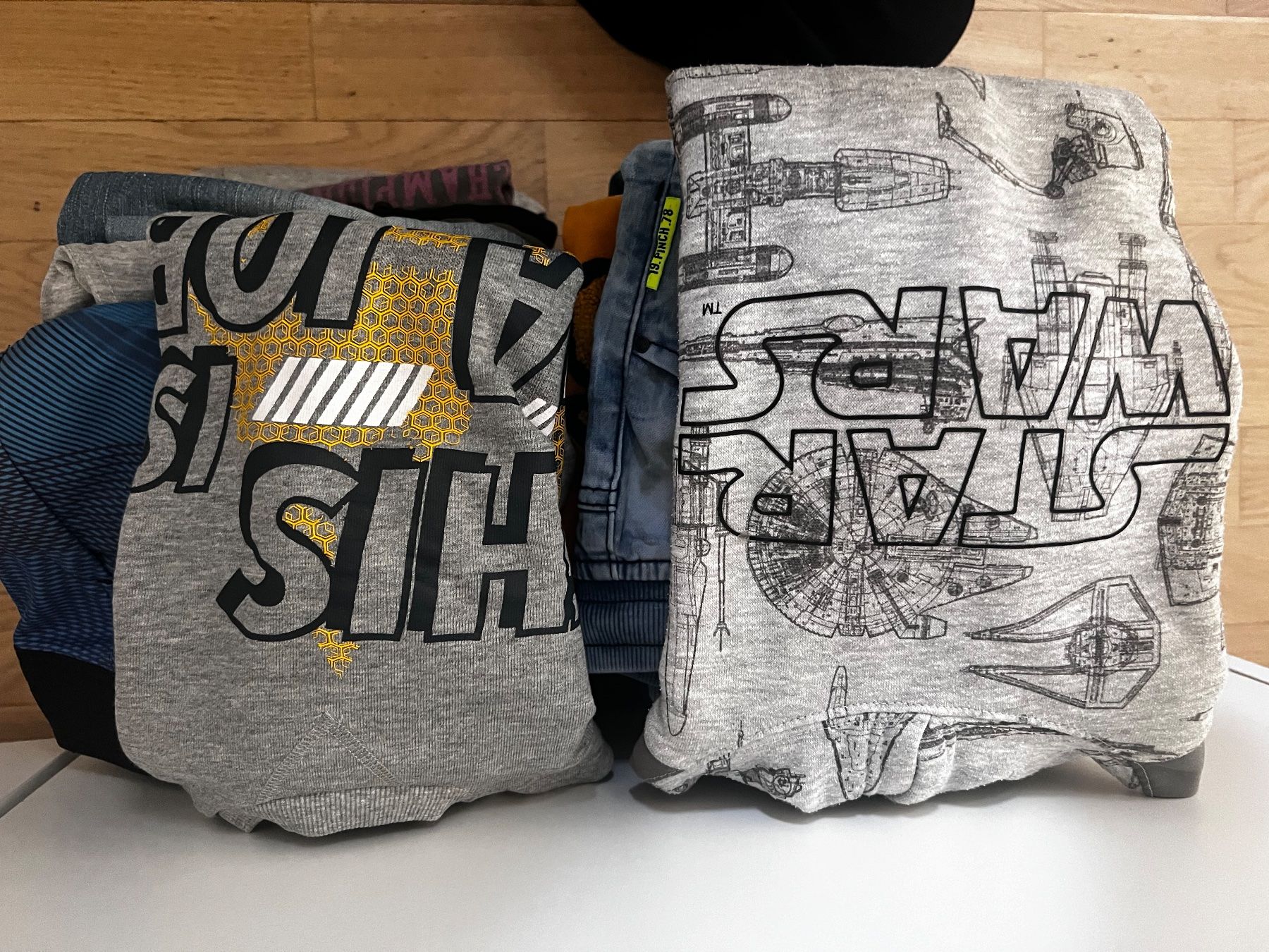 Lotti & Set di vestiti: Lot 128 pulls jaquettes, t-shirt – Usato da Sion venduto da jerermy1911 6