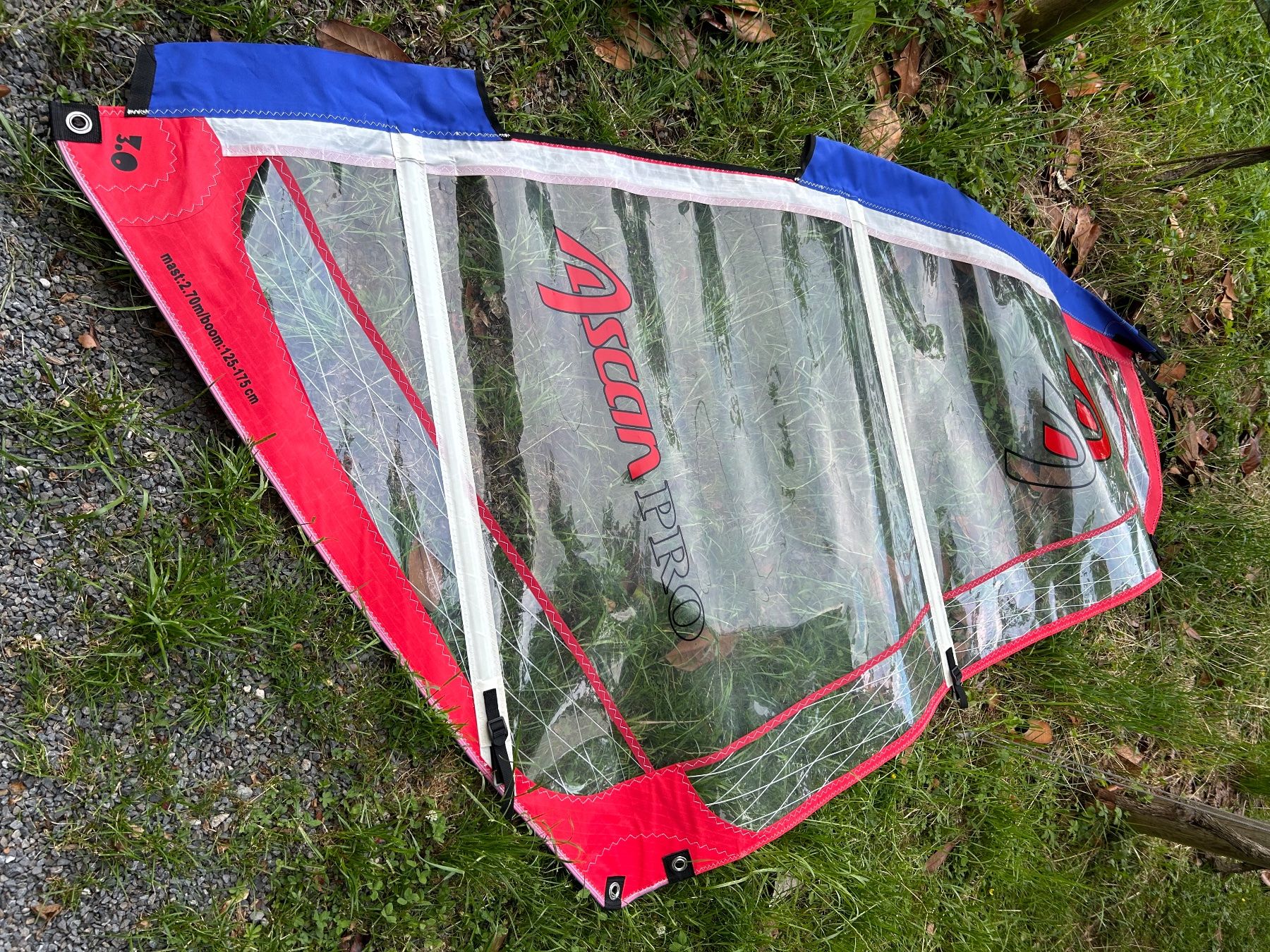 Surf: Windsurfsegel Kinder komplett – Usato da Walenstadt venduto da sebastianrupp