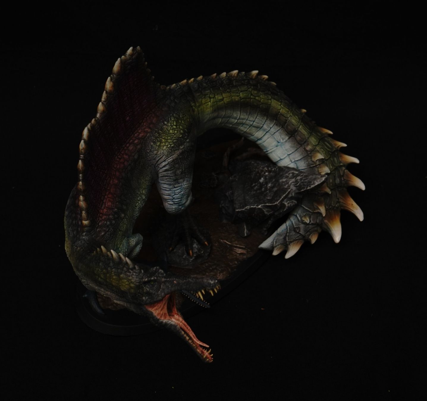 Statuette: Fantasy Spinosaurus  Dinosauria – Usato da Selzach venduto da Ataraxus 9