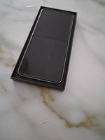 Samsung Galaxy Z Flip6 256 GB  Silver Shadow  Neuwertig