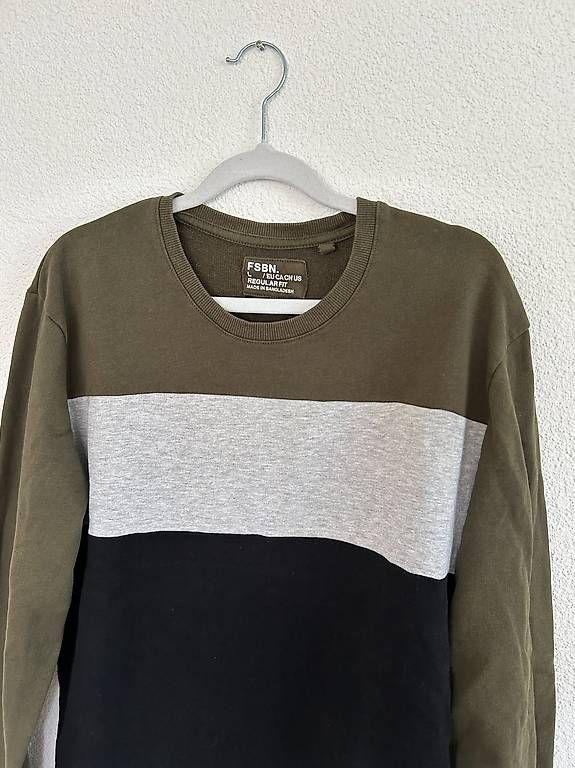 Maglioni & Felpe: Herren Pullover Gr. L grün-grau-schwarz – Usato da St. Gallen venduto da Nata_i 1