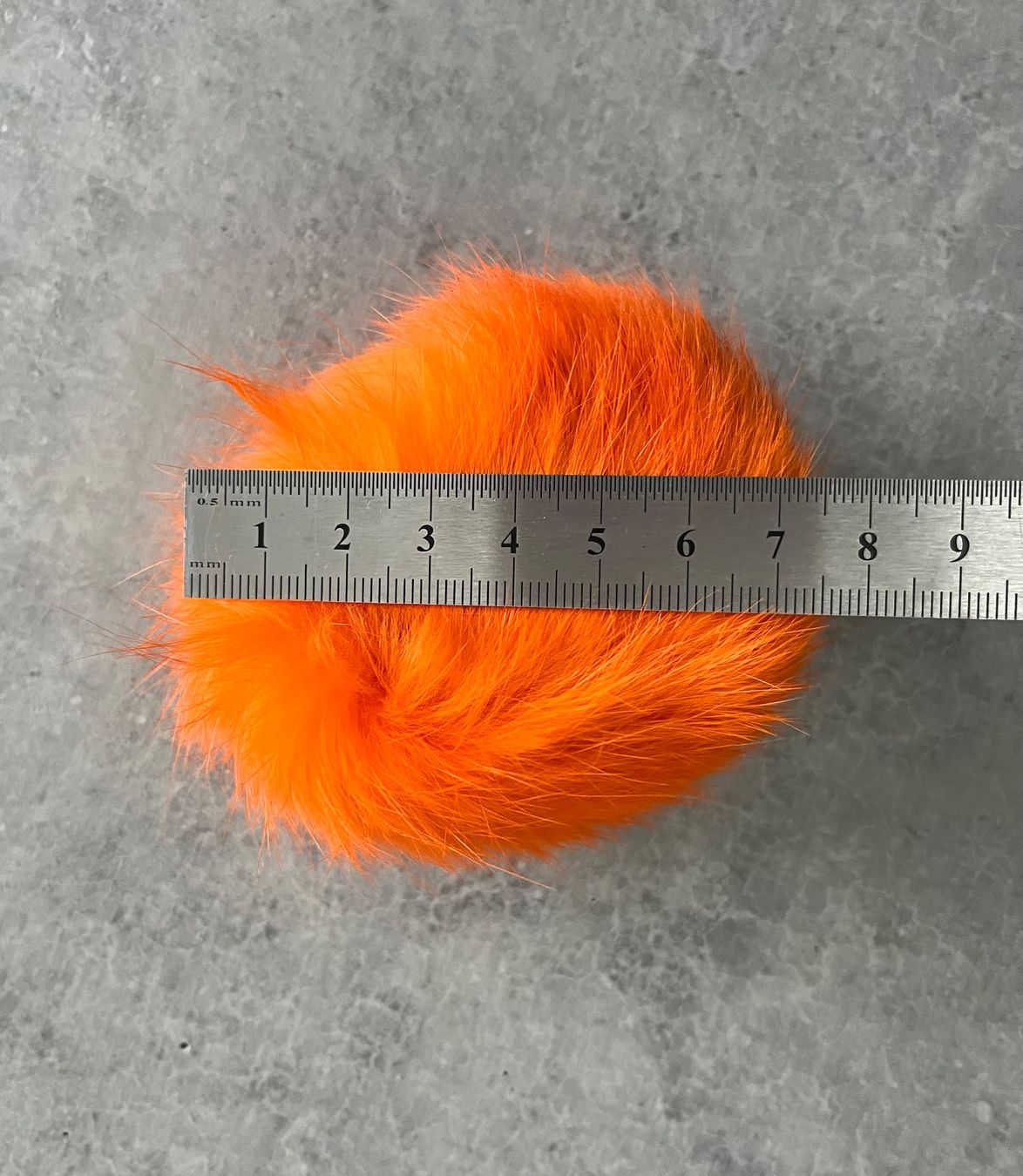 Tutte le decorazioni: 2 Stück echt Fell PomPom orange - NEU – Nuovo e nell'imballaggio originale da Zollikofen venduto da spunk65 3