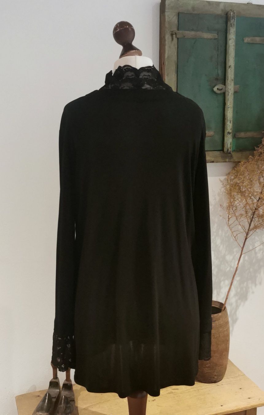 Tuniques: Sonja Marohn elegante Tunika mit Spitze Gr. L – D'occasion à gachnang par tibus1 3