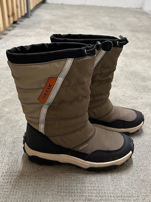 Chaussures garçon: Geox Schnee Boots 36 – Neuf avec emballage d'origine à lausanne par Thomas80