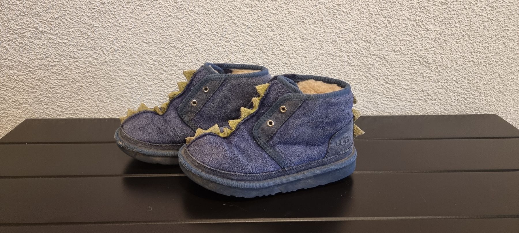 Ugg Scarpe per ragazzi: Ugg 31 – Usato da Glattpark(Opfikon) venduto da TatianaVladimirova