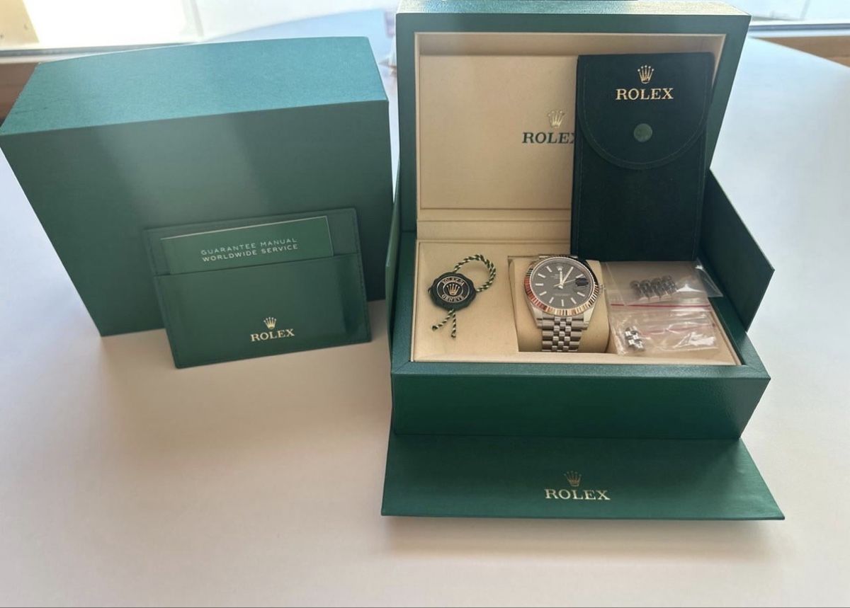 Rolex Montres: Rolex Datejust 41mm - Full Set  – Neuf (Voir description) à Celerina par Alexandro_369