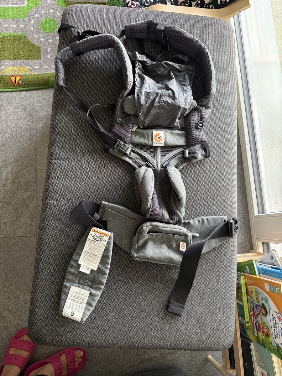 Ergo Baby Marsupi portabebè: Ergobaby Baby Carrier grey good condition – Usato da Liebefeld venduto da dabuehle17 4