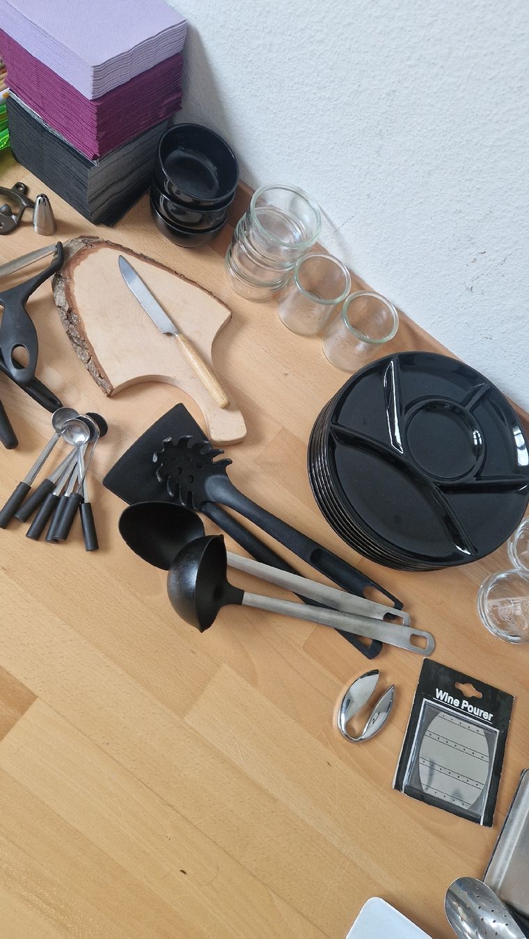Set di piatti: Küchen Set – Nuovo e nell'imballaggio originale da Luzern venduto da Antu92 3