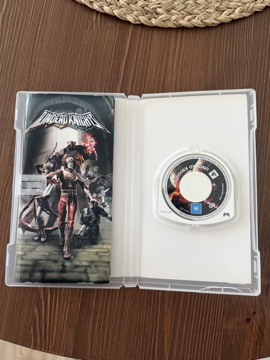 Giochi: Undead Knights PSP Videospiel – Usato da Winterthur venduto da mar_k8lf 1