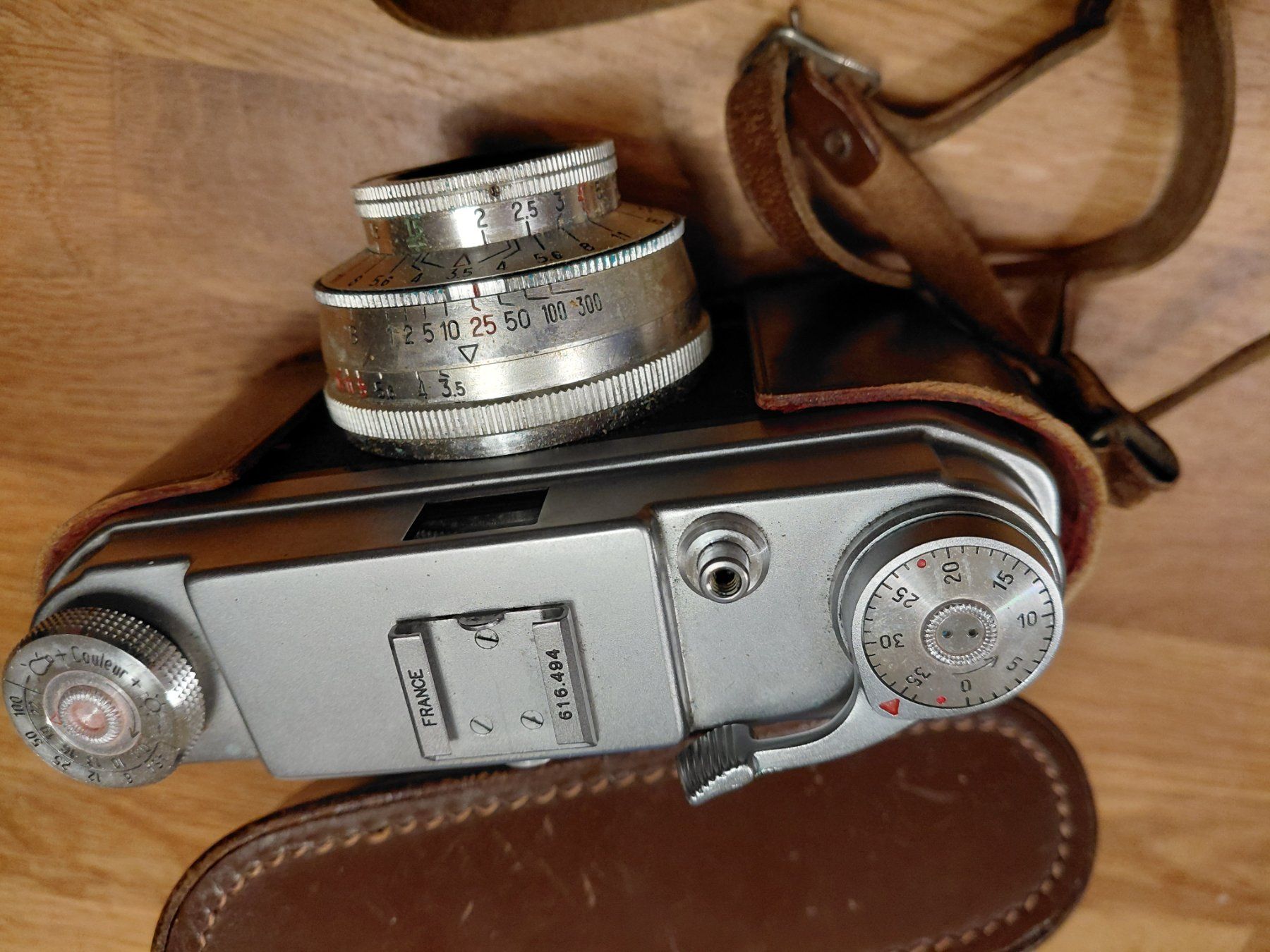 Fotocamera: alter Photoaparat – Usato da Luzern venduto da Hherger 1
