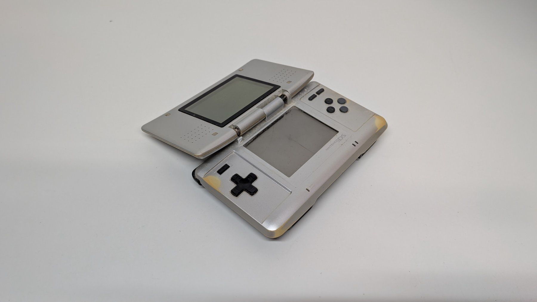 Nintendo Console: Nintendo DS DEFEKT – Difettoso da Menziken venduto da mame18