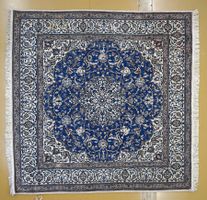 Persischer Nain Teppich ca. 2m x 2m, mit Seide, signiert
