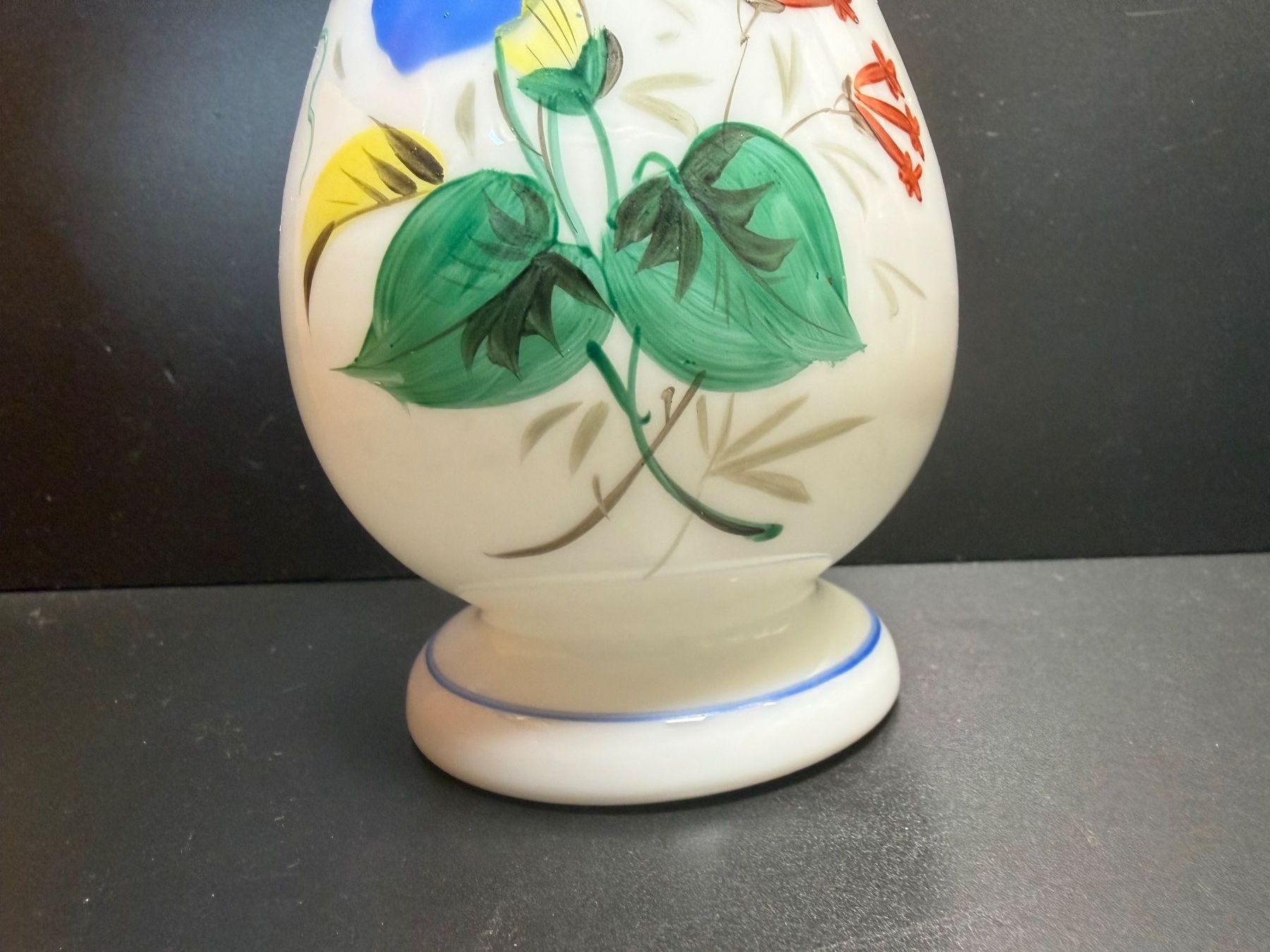 Vasi & Recipienti: MILCH-/OPALIN GLASVASE JUGENDSTIL HANDGEMALT – Usato da Matzingen venduto da Puhbaerli 1